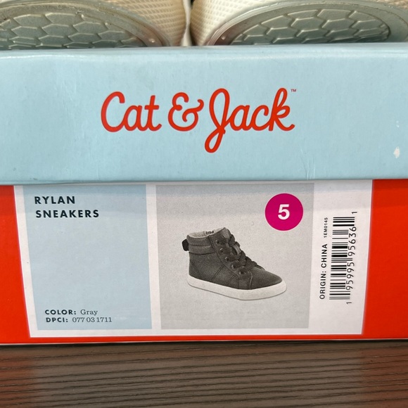 Cat & Jack Rylan Sneakers - Picture 11 of 12